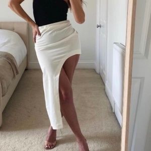 Zara Asymetrical linen skirt